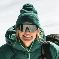 Tind PowPow Pom Wool Beanie