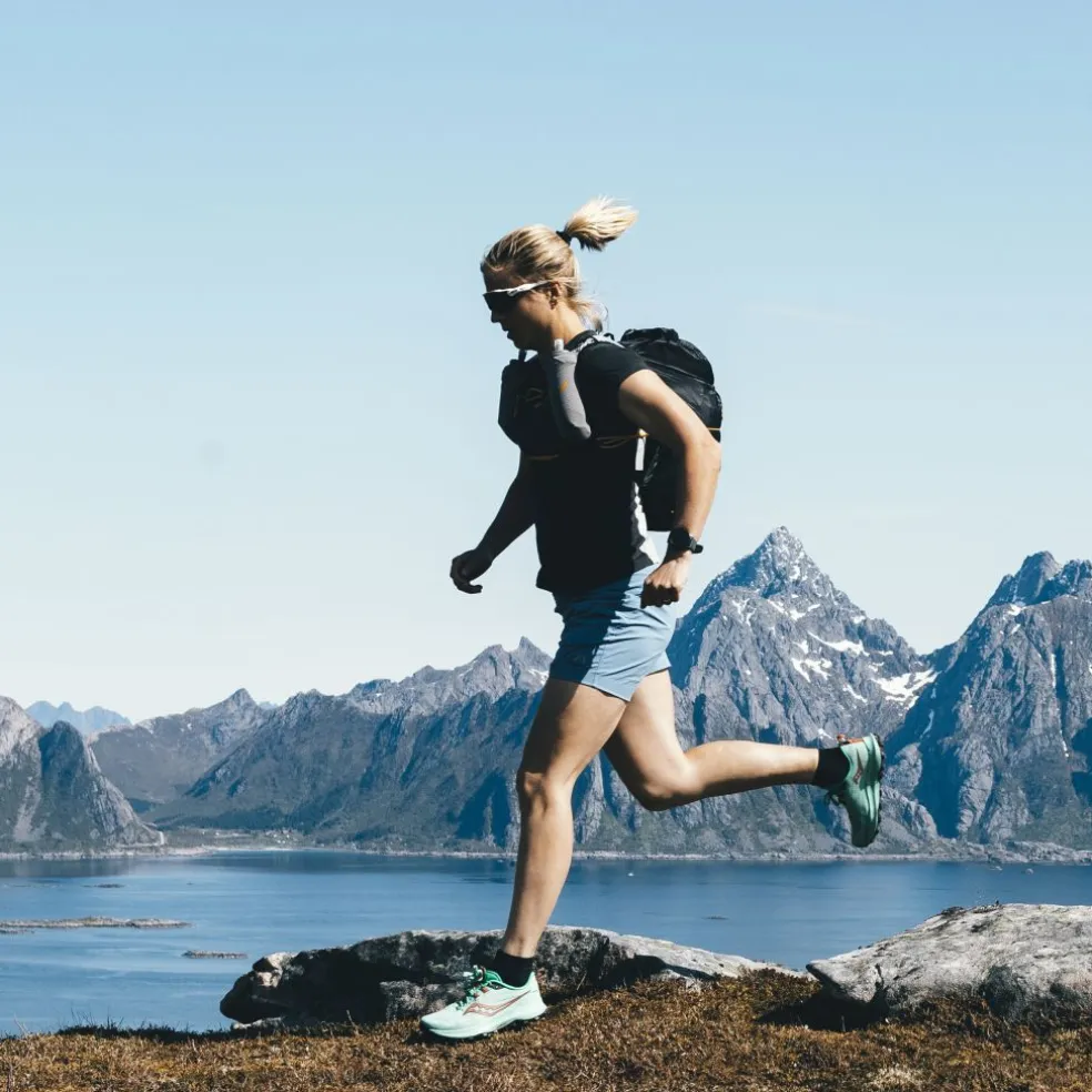 Y LightLine Vapor V2 Shorts Women